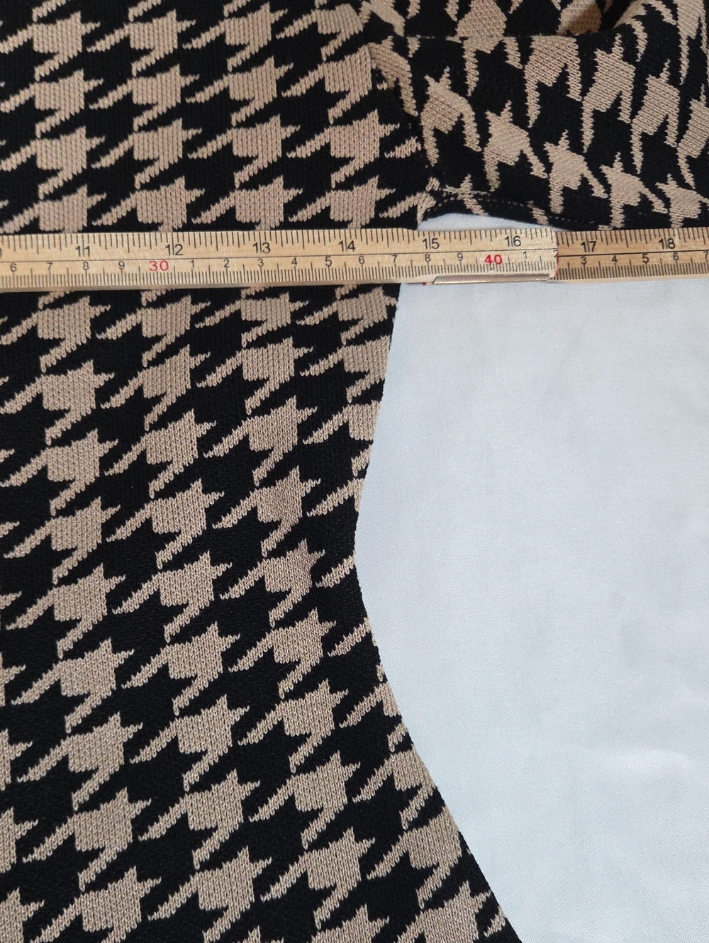fashion nova houndstooth jumpsuit tan and black Size Small - Picture 6 of 9